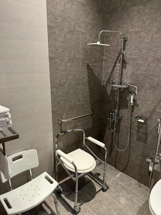 Celine Serviced Al Malqa 4*