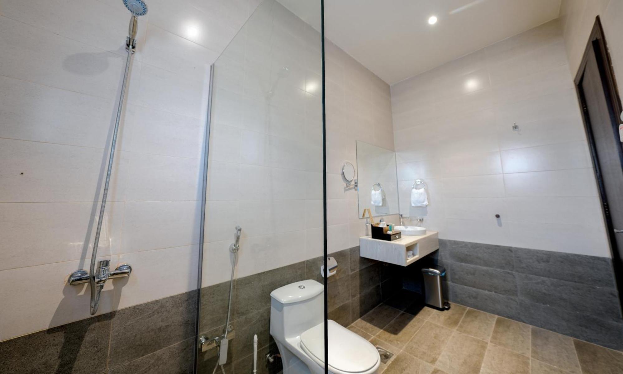 Celine Serviced Al Malqa 4*